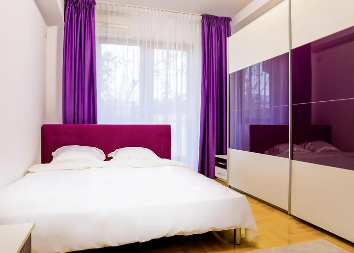 Elegant - Targul De Craciun *