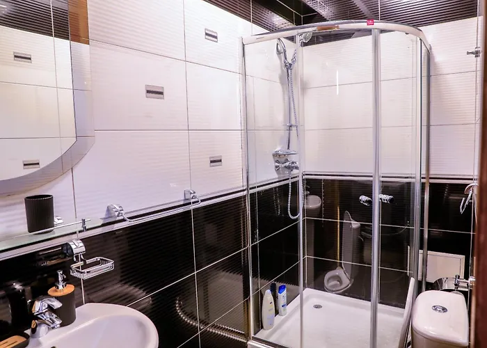 Elegant - Targul De Paste * Craiova