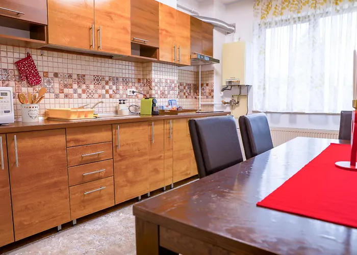 Elegant - Targul De Craciun